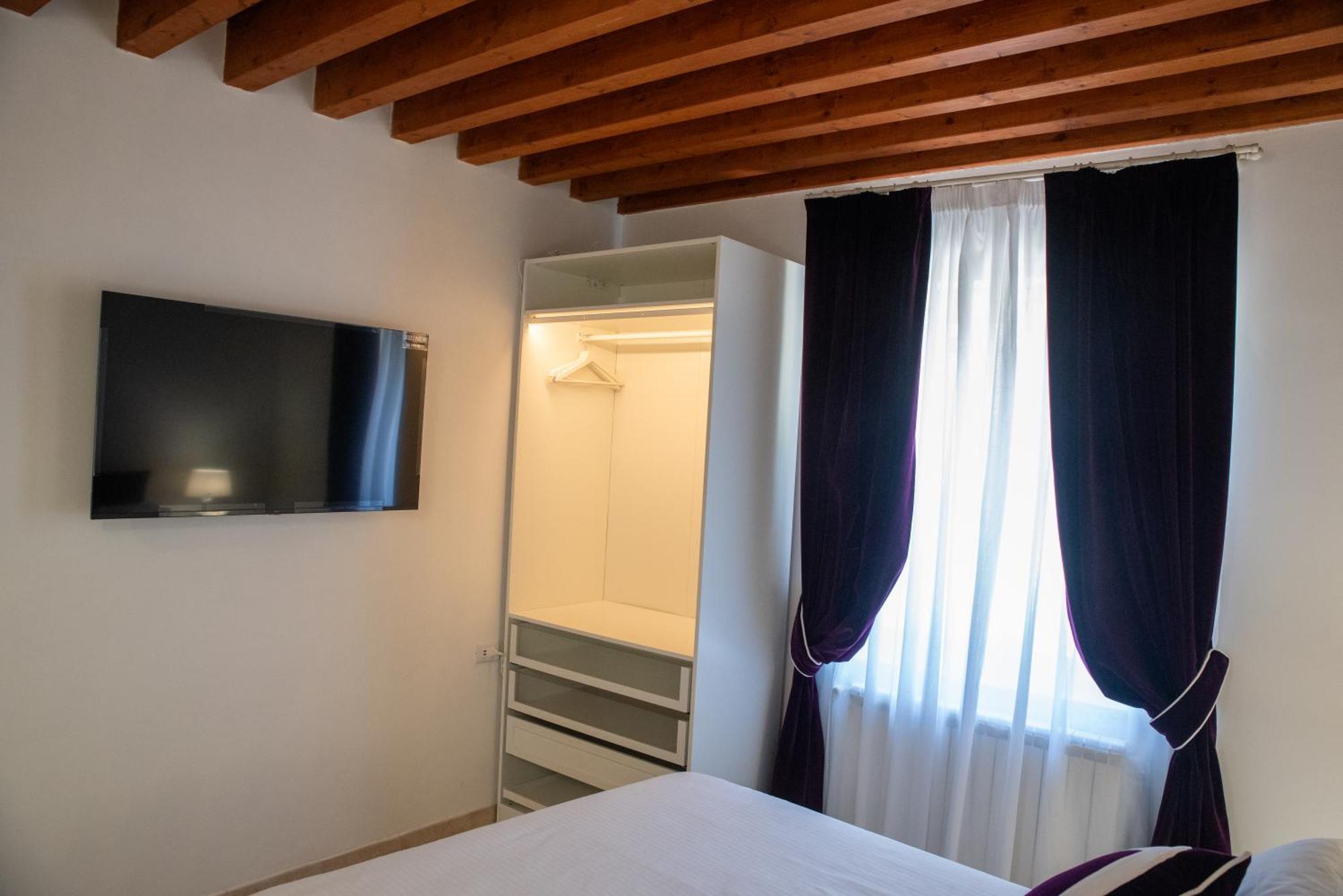 Apartamento Casa Rosa - Parcheggio Gratis Wi-Fi Free Tívoli Exterior foto