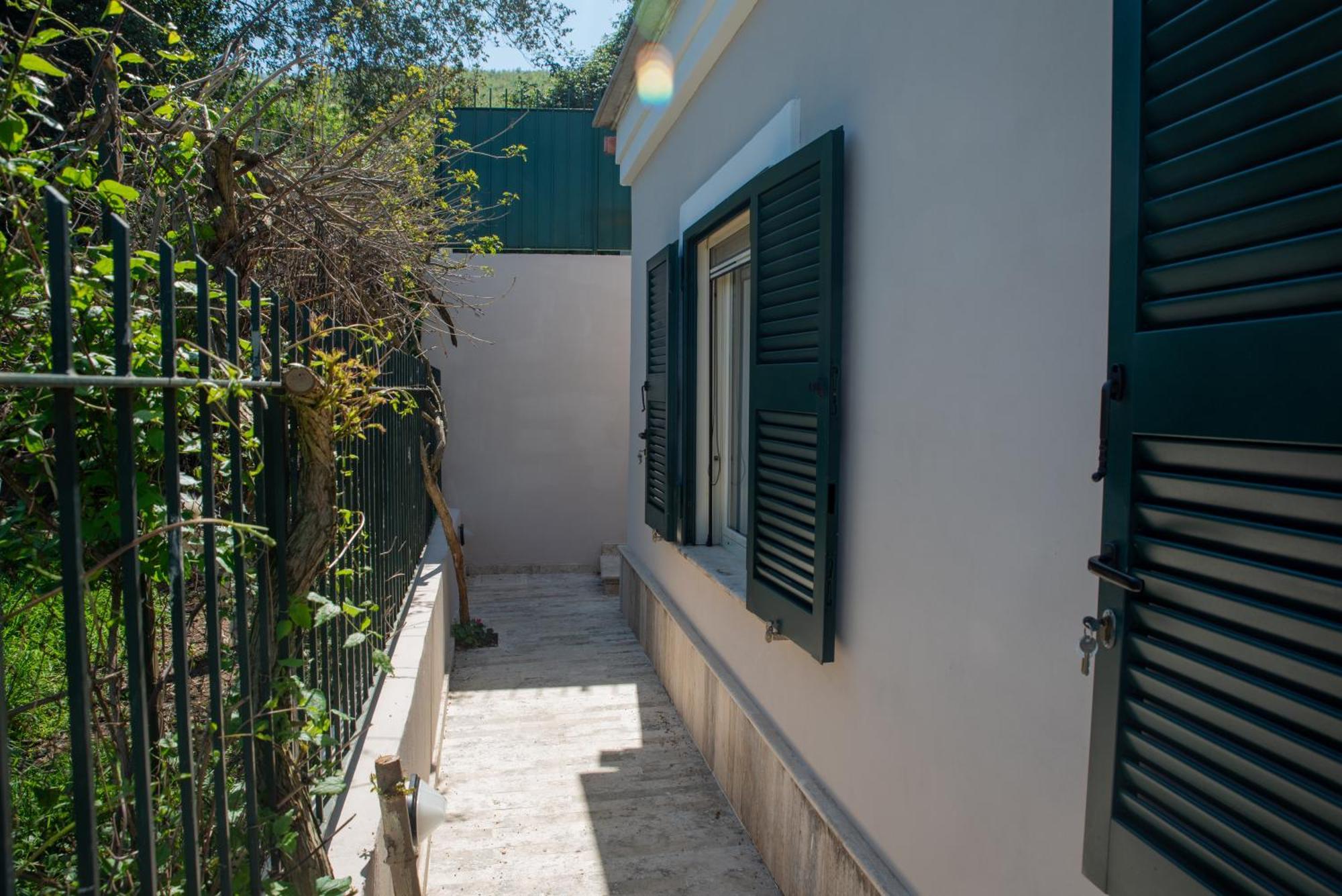Apartamento Casa Rosa - Parcheggio Gratis Wi-Fi Free Tívoli Exterior foto